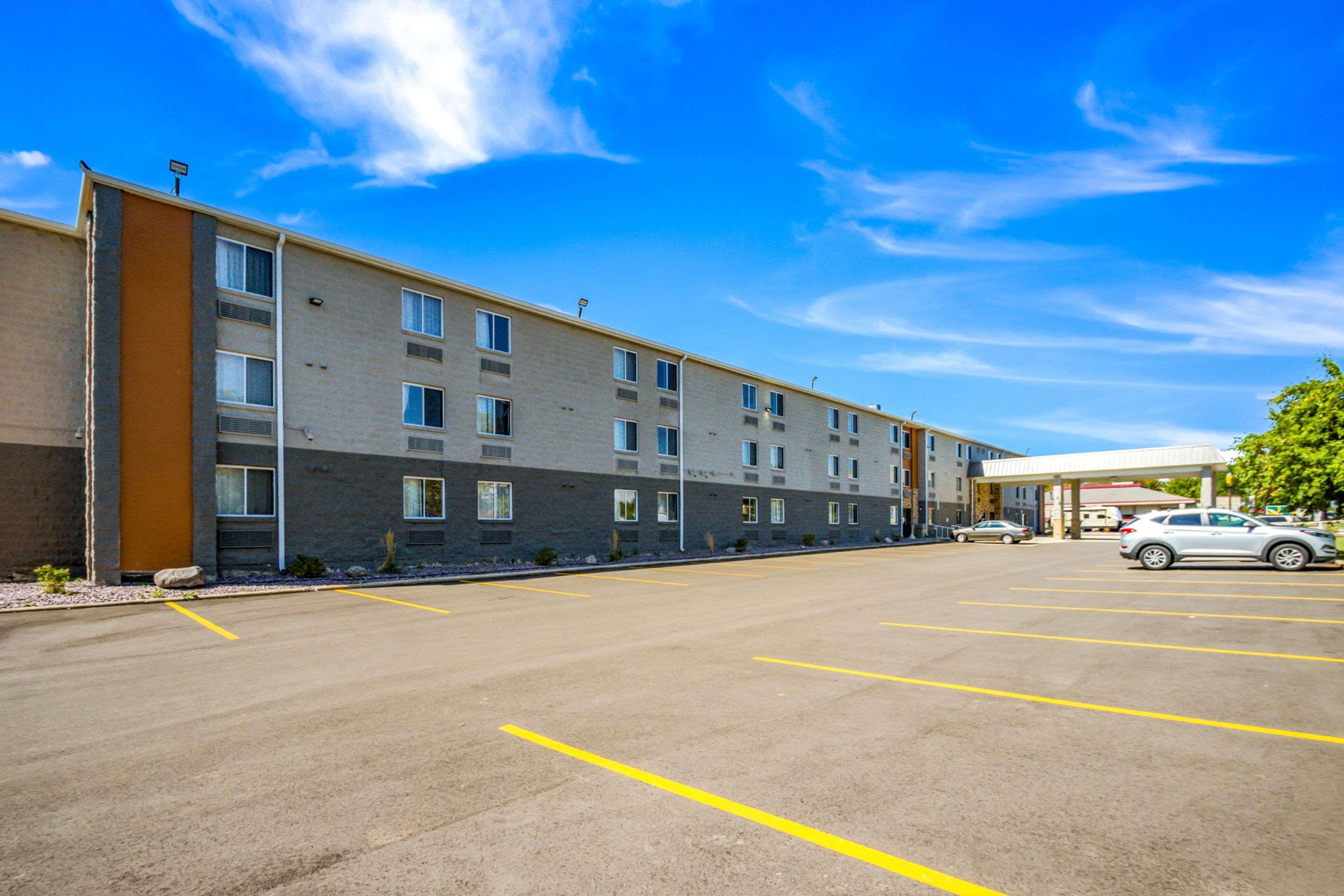 Americinn By Wyndham Madison Wi Esterno foto